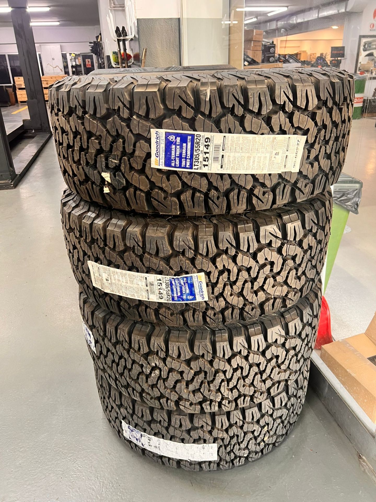 BFG 305/55R20 All-Terrain KO2 Lastik+ Fuel 20'' Jant Lastik