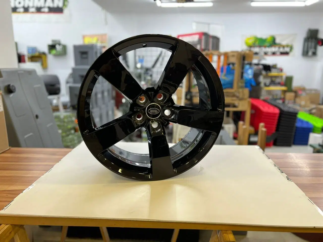 Defender 5098 Stil 20 inch Parlak Siyah Jant LR129113 GLOSS-BLACK